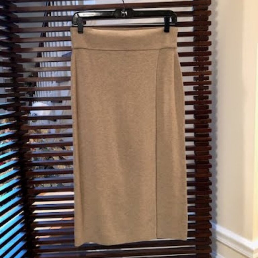 SOLD Club Monaco Lucah Sweater Skirt Size 1/p